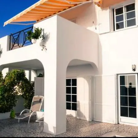 Vila Santi *